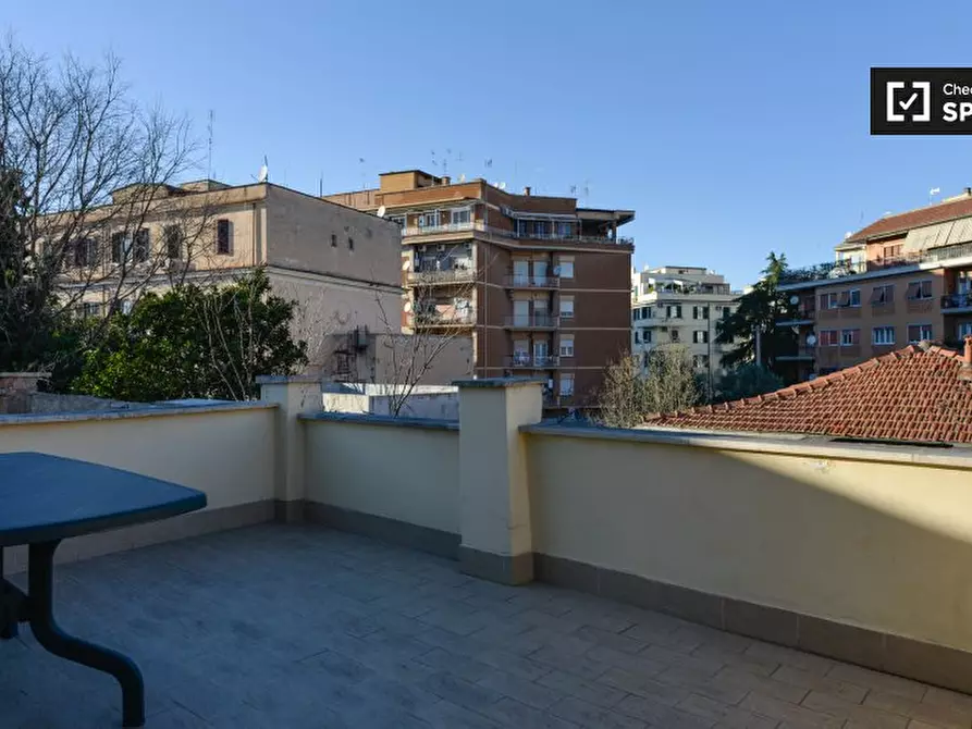 Immagine 6 di Camera condivisa in affitto  in Via dei Sulpici a Roma