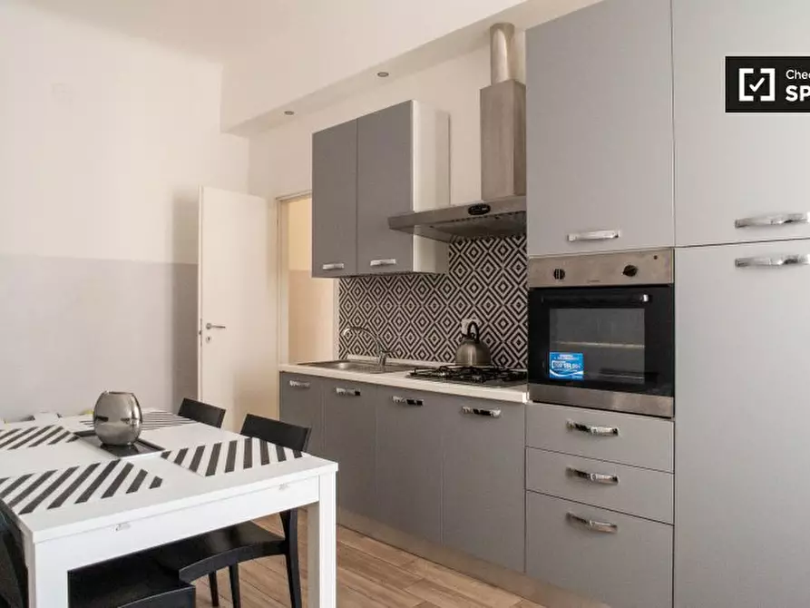 Immagine 10 di Camera condivisa in affitto  in Via S. Giovanna D'Arco a Sesto San Giovanni