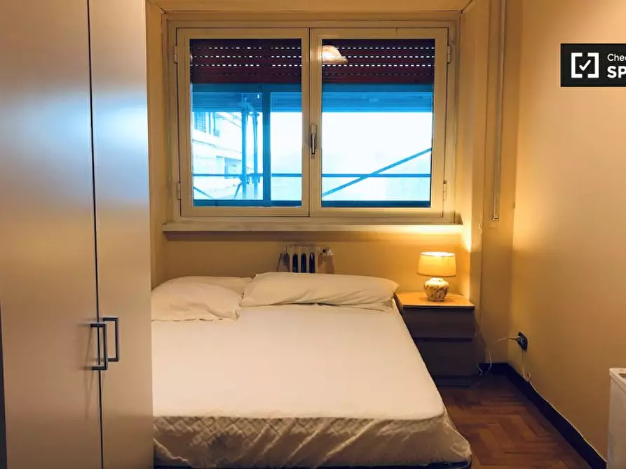 Immagine 2 di Camera condivisa in affitto  in Via Gregorio Ricci Curbastro, 00149 Roma RM, Italy a Roma