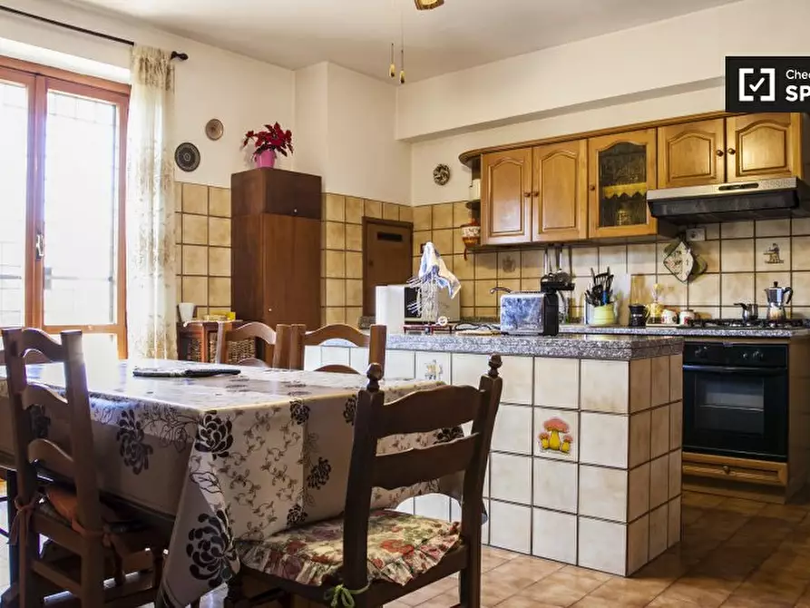 Immagine 12 di Camera condivisa in affitto  in Via Santa Domenica Talao a Roma