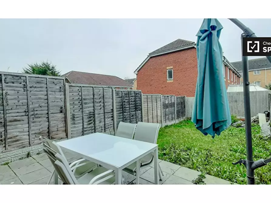 Immagine 13 di Appartamento in affitto  in Hill View Dr a Eltham