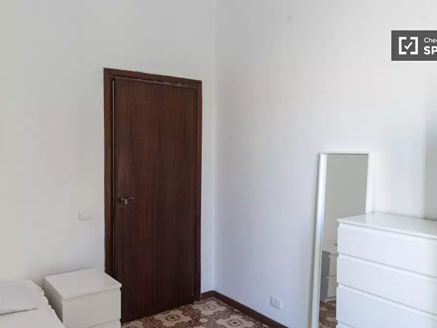 Immagine 8 di Camera condivisa in affitto  in Piazza di S. Croce in Gerusalemme a Roma