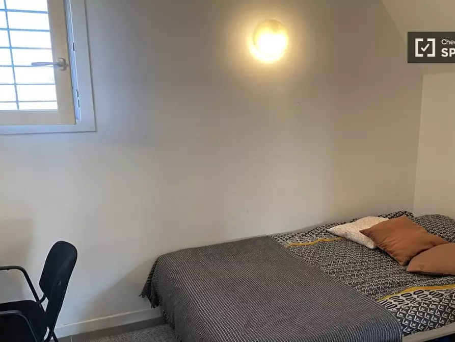 Immagine 1 di Camera condivisa in affitto  in Via di Carcaricola a Roma