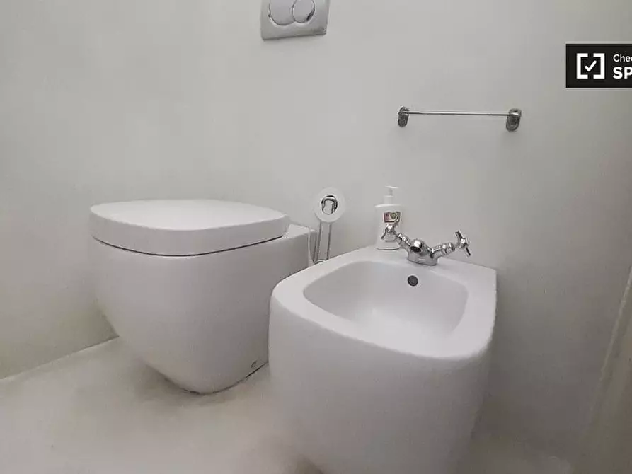 Immagine 18 di Camera condivisa in affitto  in Vicolo S. Lorenzo a Torino