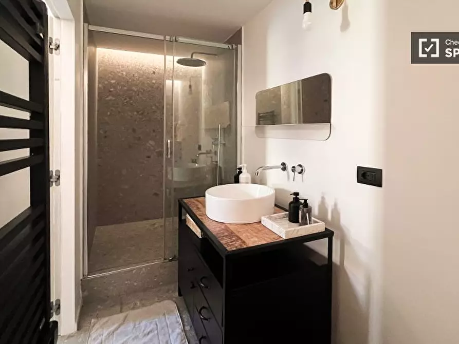 Immagine 6 di Camera condivisa in affitto  in Via Marghera a Milano