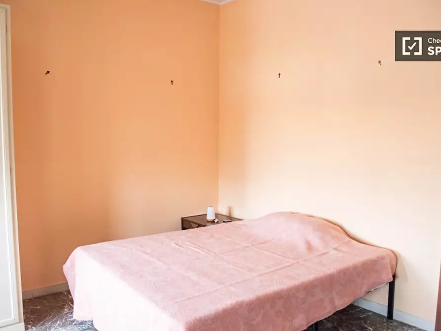 Immagine 16 di Camera condivisa in affitto  in Via Quirino Majorana a Roma