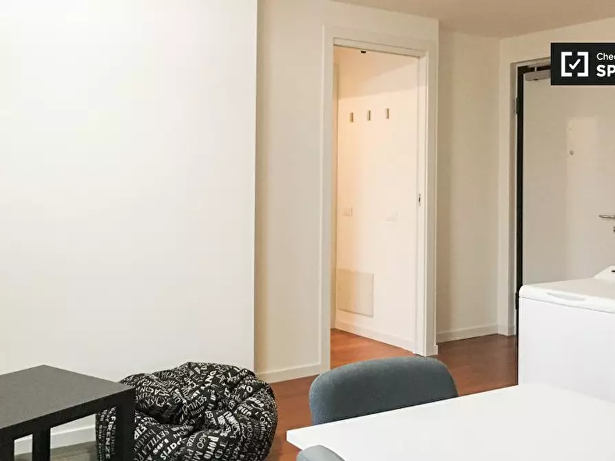 Immagine 2 di Appartamento in affitto  in Via Varesina, 20156 Milano MI, Italy a Milano