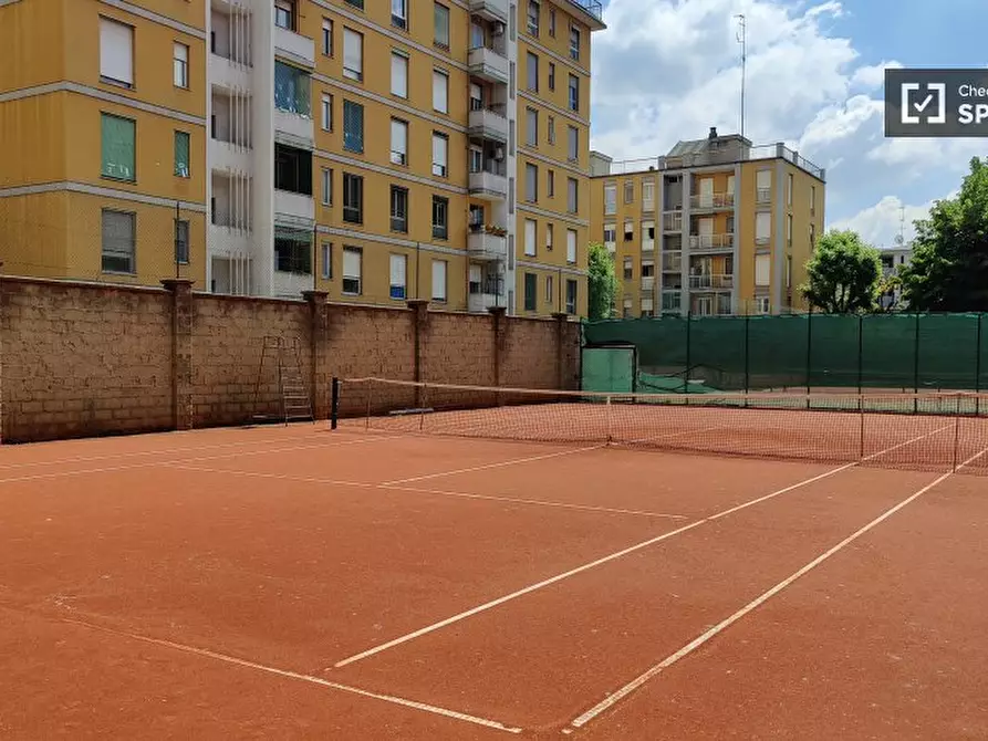 Immagine 14 di Ufficio in affitto  in Viale Famagosta a Milano