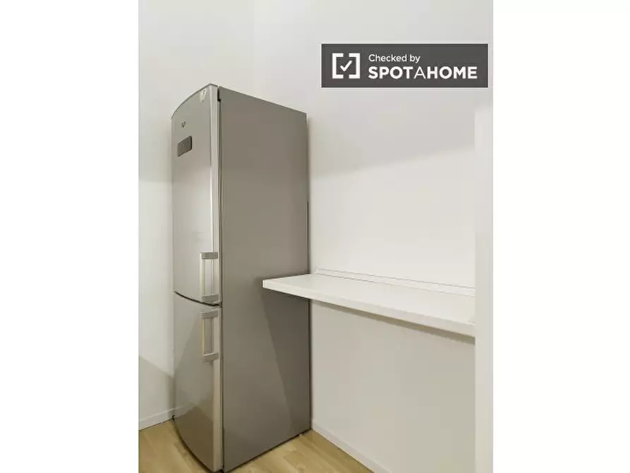 Immagine 15 di Camera condivisa in affitto  in Via Mac Mahon a Milano