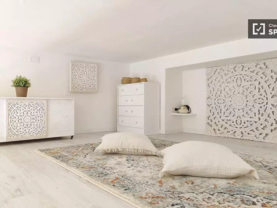 Immagine 15 di Ufficio in affitto  in Viale Molise a Milano