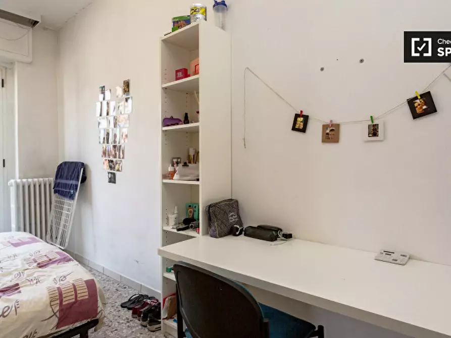 Immagine 4 di Camera condivisa in affitto  in Via Achille Feraboli a Milano