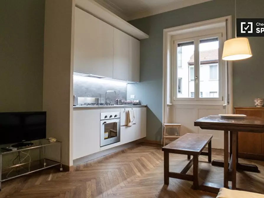 Immagine 2 di Appartamento in affitto  in Via Mario Giuriati a Milano