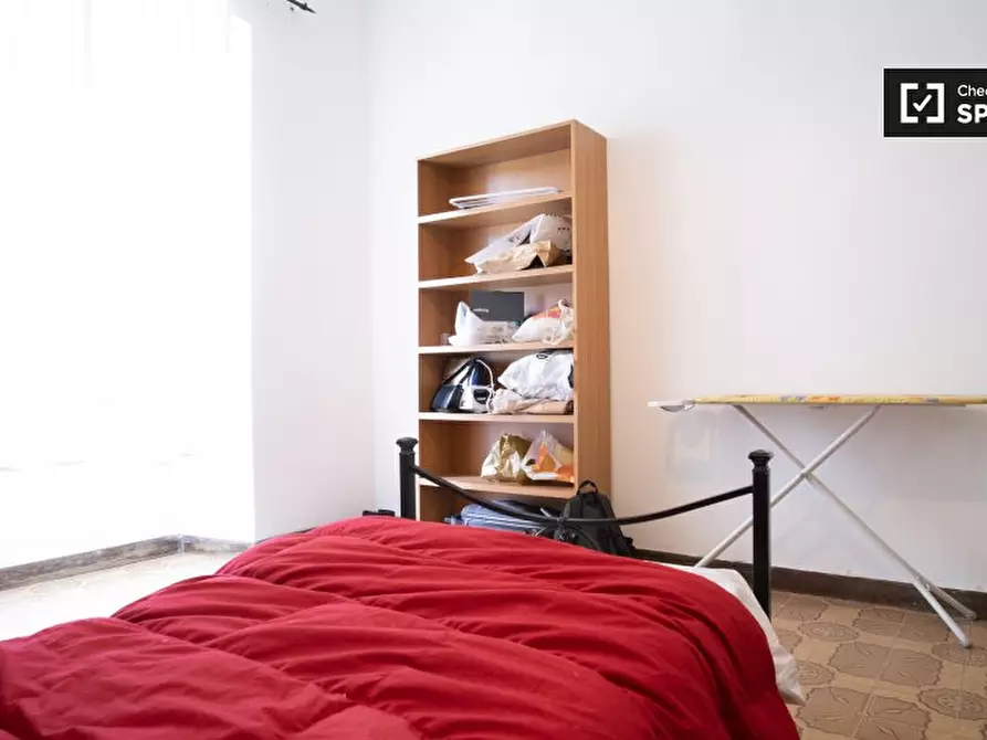 Immagine 4 di Camera condivisa in affitto  in Via degli Equi, 00185 Roma RM, Italy a Roma