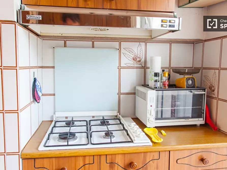 Immagine 6 di Camera condivisa in affitto  in Via Val Padana a Roma