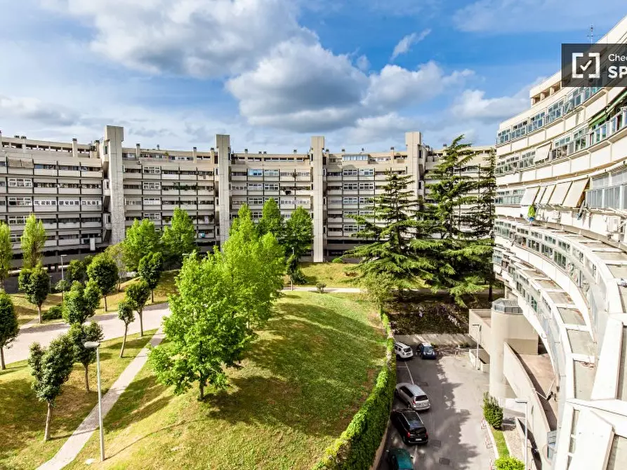 Immagine 14 di Camera condivisa in affitto  in Via Paolo Barison a Roma