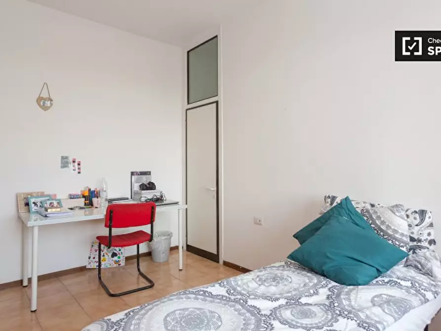 Immagine 4 di Camera condivisa in affitto  in Via Michele Saponaro a Milano