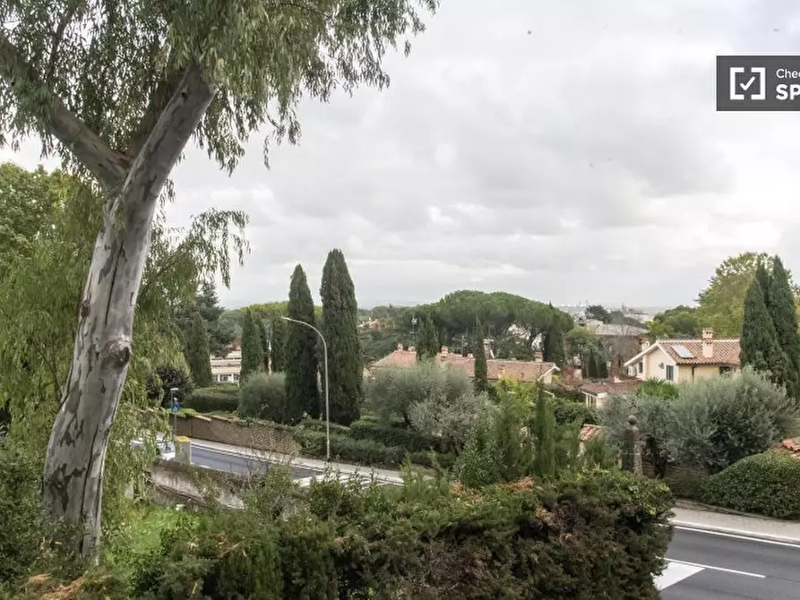 Immagine 17 di Appartamento in affitto  in Via della Camilluccia a Roma