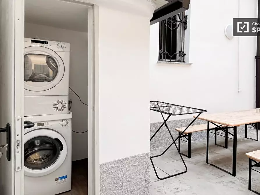 Immagine 15 di Camera condivisa in affitto  in Via Comune Antico a Milano