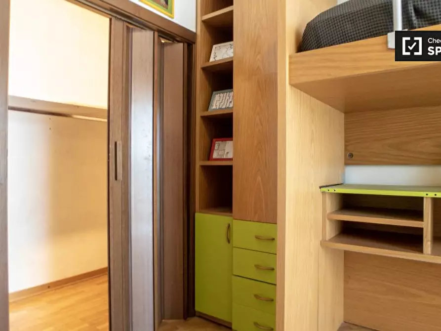 Immagine 6 di Camera condivisa in affitto  in Via Giuseppe Candiani a Milano