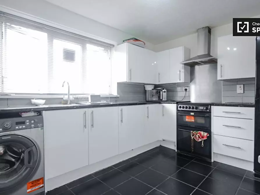 Immagine 10 di Camera condivisa in affitto  in Hungerford Rd a Islington