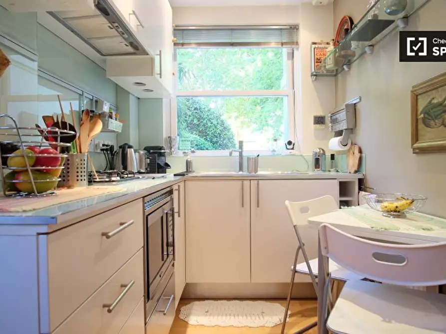 Immagine 8 di Appartamento in affitto  in Rosslyn Hill, Hampstead a Camden Town