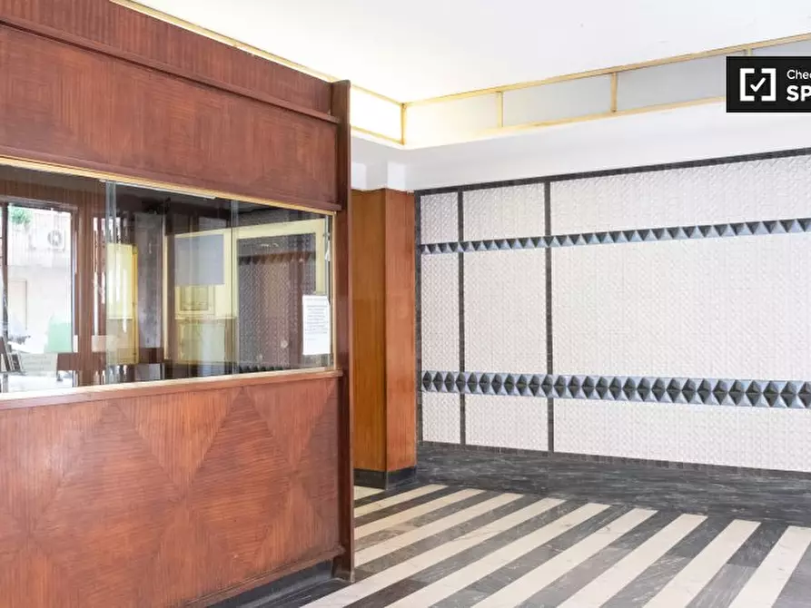 Immagine 16 di Camera condivisa in affitto  in Via Venzone a Roma