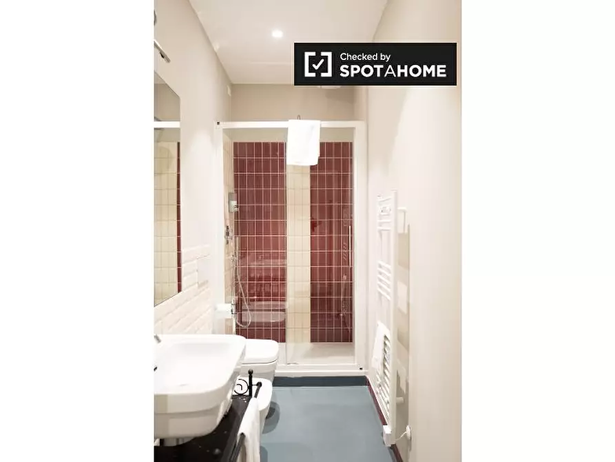 Immagine 10 di Appartamento in affitto  in Via Irnerio a Bologna