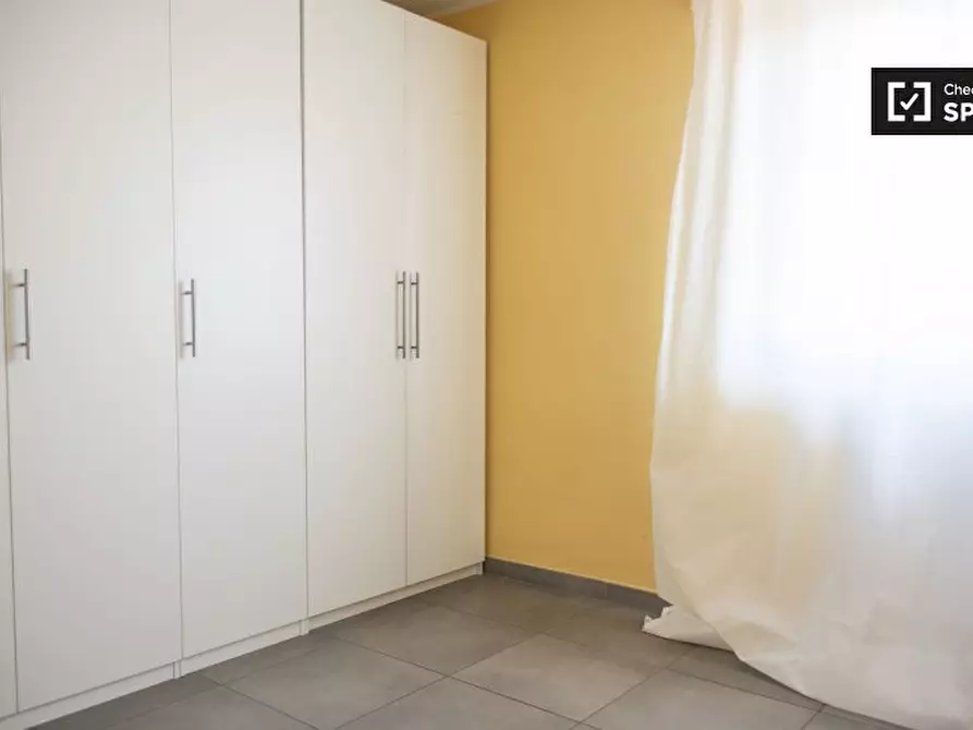 Immagine 4 di Camera condivisa in affitto  in Via Fabio Numerio a Roma
