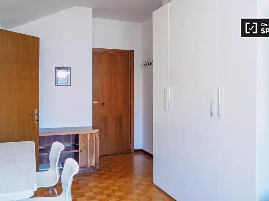 Immagine 4 di Ufficio in affitto  in Via Amerigo Vespucci a Buccinasco