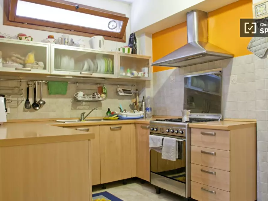 Immagine 17 di Camera condivisa in affitto  in Via Augusto Casciani a Roma