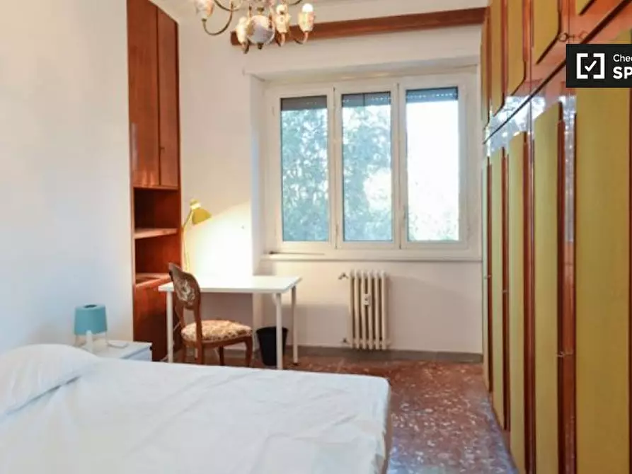 Immagine 2 di Camera condivisa in affitto  in Via Dodecaneso, 00144 Roma RM, Italy a Roma