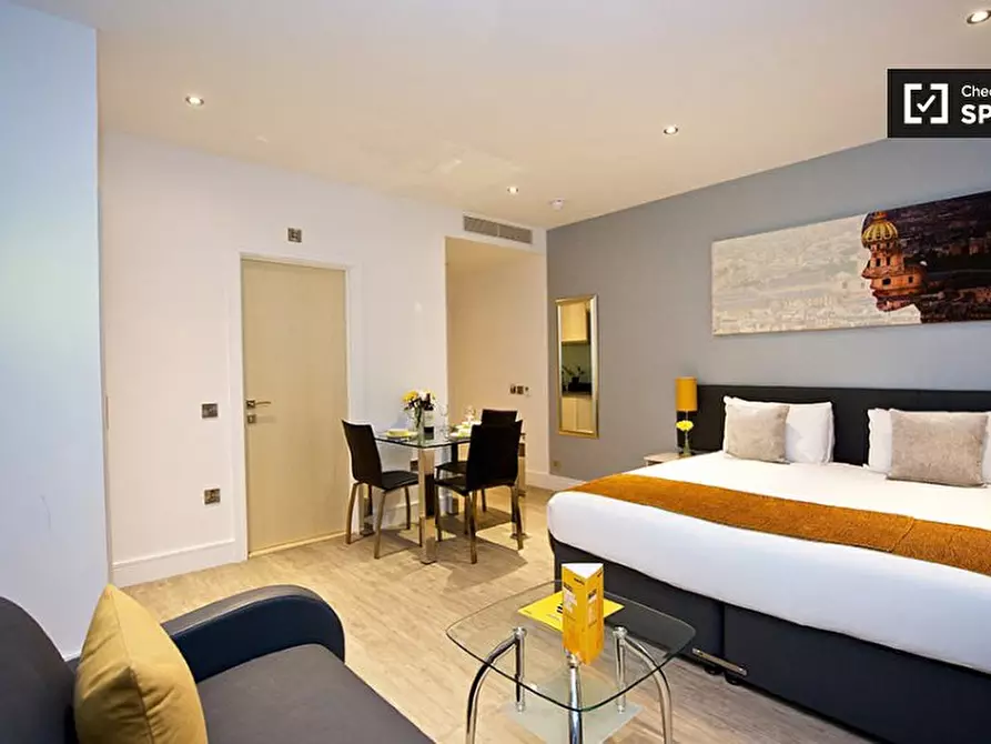 Immagine 1 di Ufficio in affitto  in Greenwich High Road a Greenwich