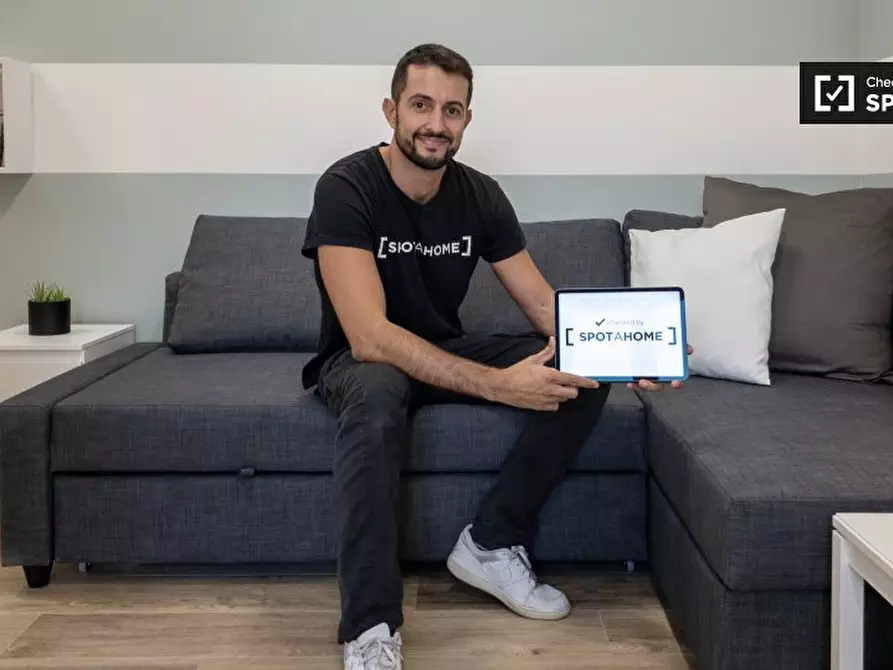 Immagine 6 di Appartamento in affitto  in Via Rutilia a Milano