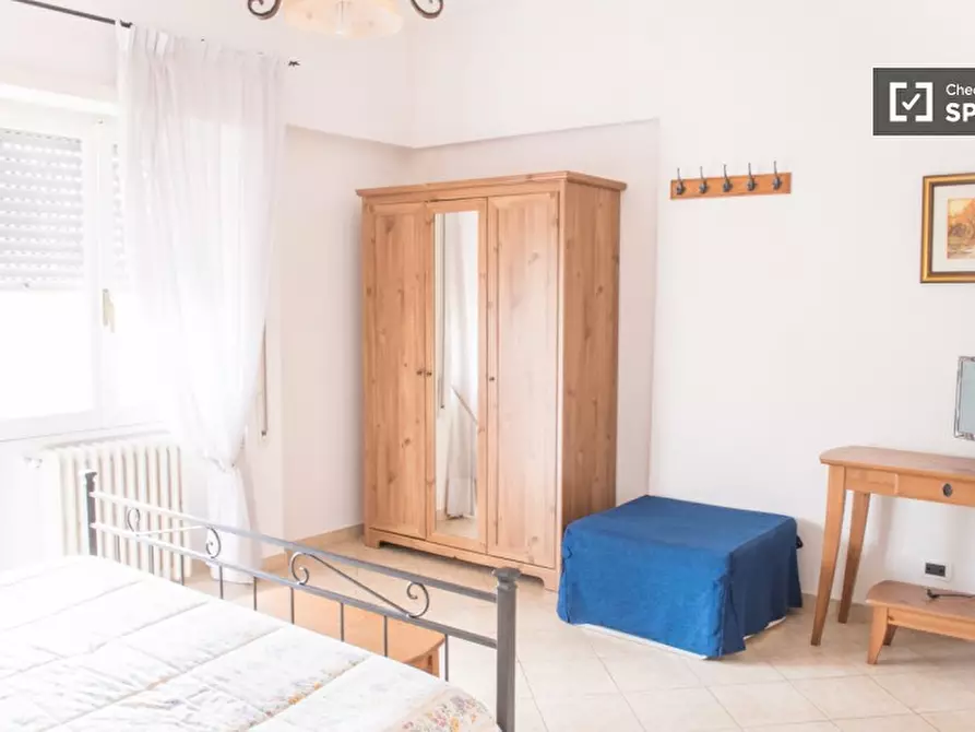 Immagine 2 di Camera condivisa in affitto  in Via Francesco Vettori a Roma