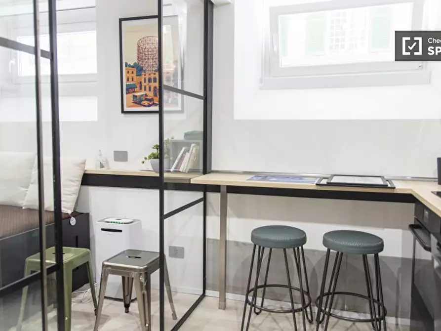 Immagine 2 di Ufficio in affitto  in Via Alessandro Cialdi a Roma