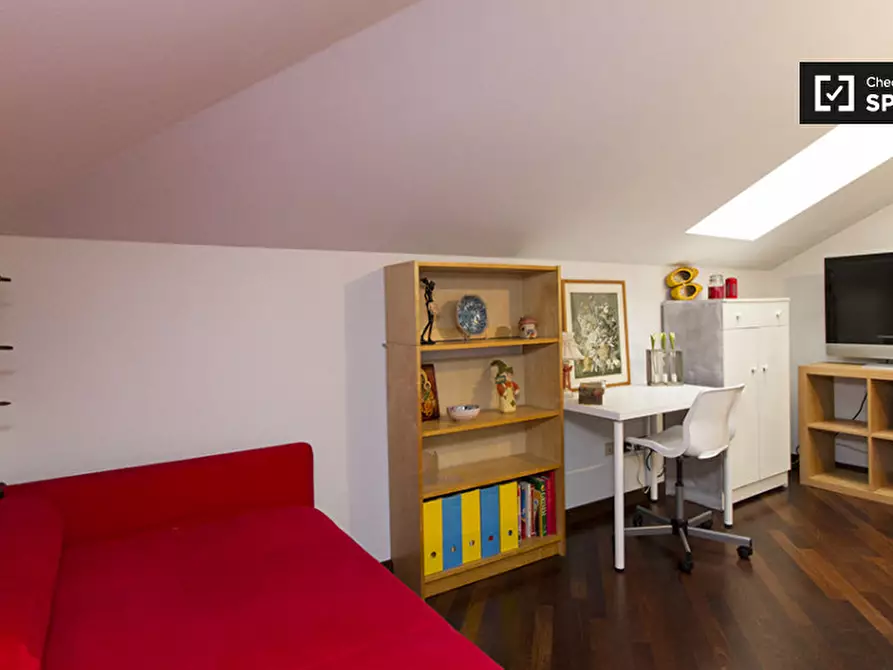 Immagine 3 di Camera condivisa in affitto  in Via Raffaello Sanzio a Cinisello Balsamo