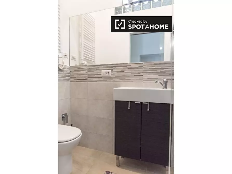 Immagine 12 di Camera condivisa in affitto  in Viale Parioli a Roma