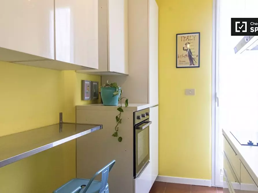 Immagine 10 di Appartamento in affitto  in Via Francesco Caracciolo a Roma