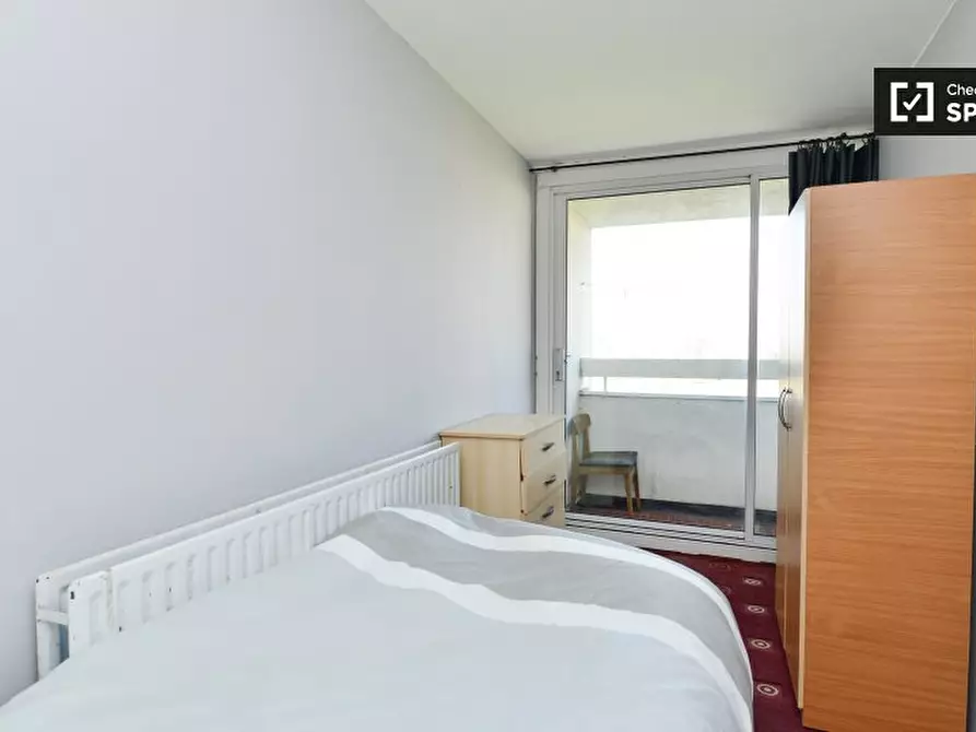 Immagine 14 di Camera condivisa in affitto  in Westferry Rd, Isle of Dogs, London E14 8JZ, UK a Poplar
