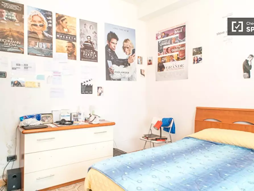 Immagine 9 di Camera condivisa in affitto  in Largo Somalia a Roma