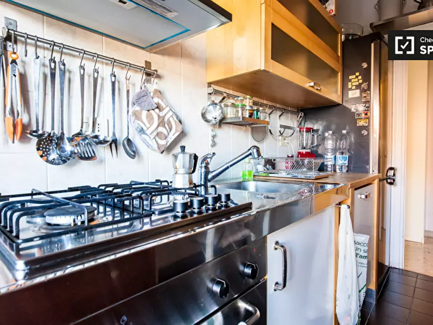 Immagine 10 di Camera condivisa in affitto  in Via Clemente IX a Roma