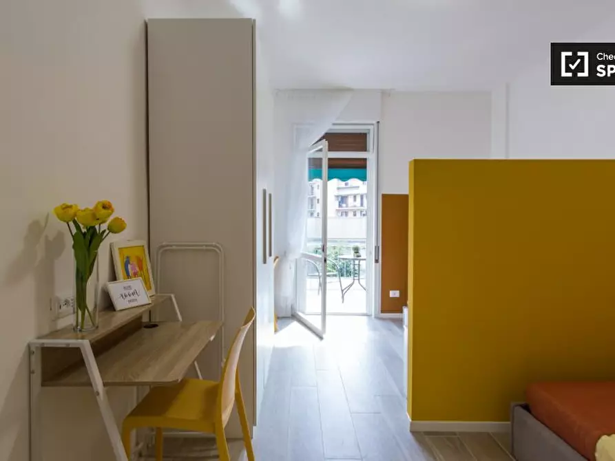 Immagine 4 di Camera condivisa in affitto  in Piazzale Siena a Milano