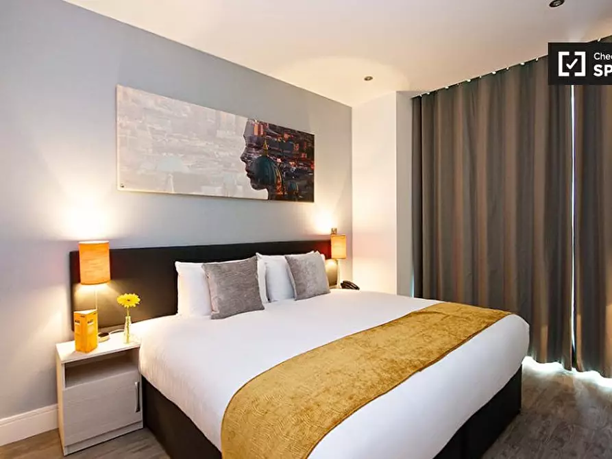 Immagine 4 di Appartamento in affitto  in Greenwich High Road a Greenwich