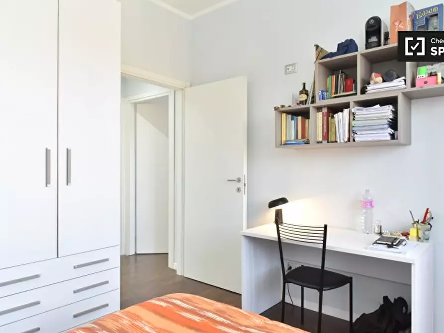 Immagine 18 di Camera condivisa in affitto  in Via Val d'Ossola a Roma