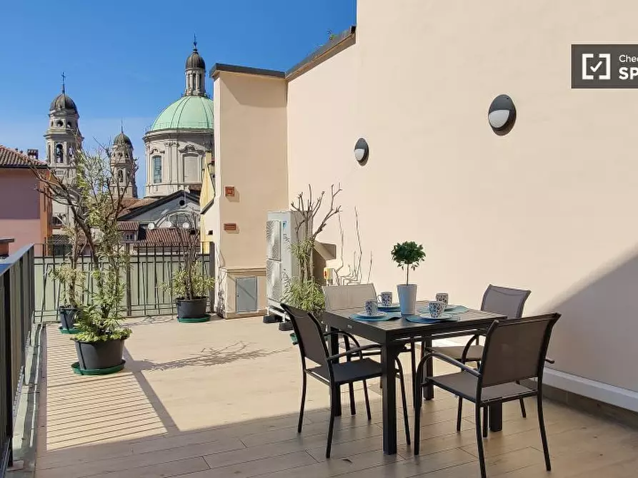 Immagine 2 di Camera condivisa in affitto  in Via Fieno a Milano