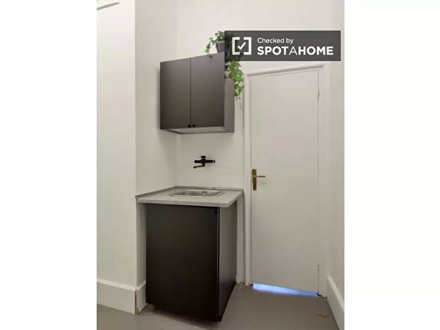 Immagine 14 di Camera condivisa in affitto  in Corso Venezia a Milano