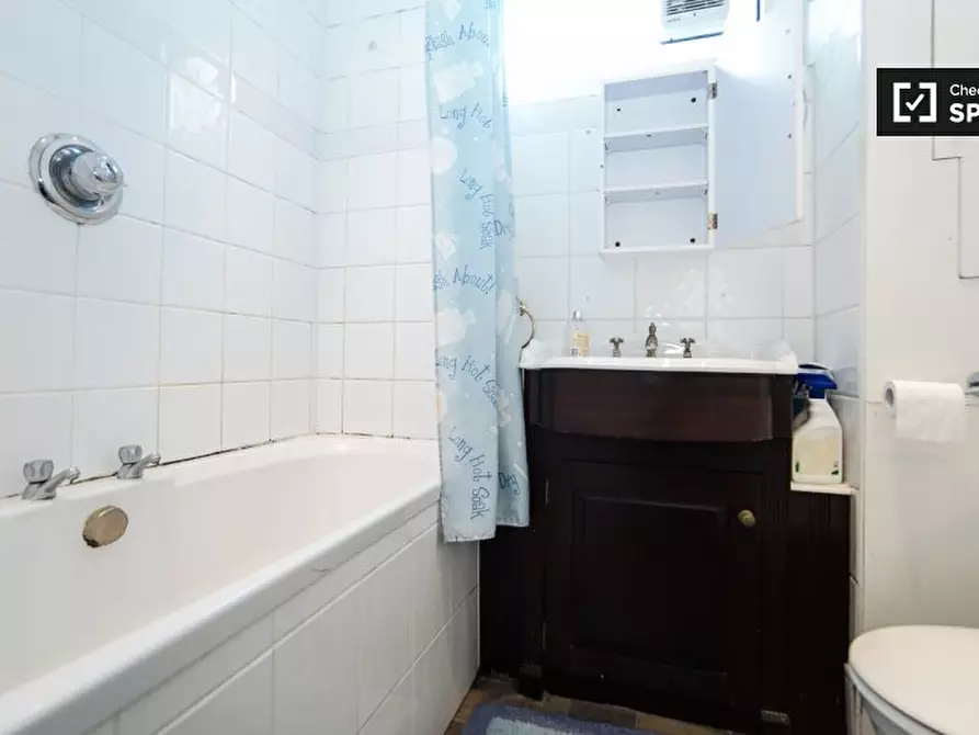 Immagine 9 di Camera condivisa in affitto  in Evenwood Close a Wandsworth