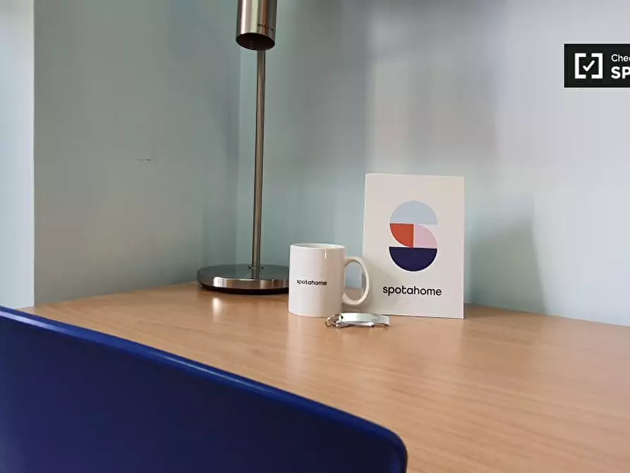 Immagine 5 di Camera condivisa in affitto  in Via Anton Giulio Barrili a Milano