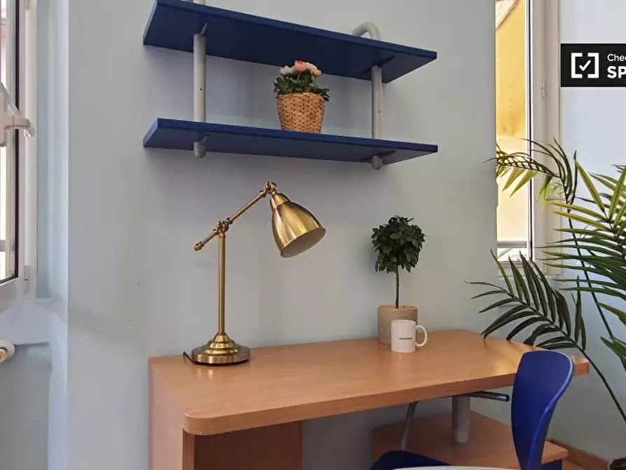 Immagine 4 di Camera condivisa in affitto  in Via Anton Giulio Barrili a Milano