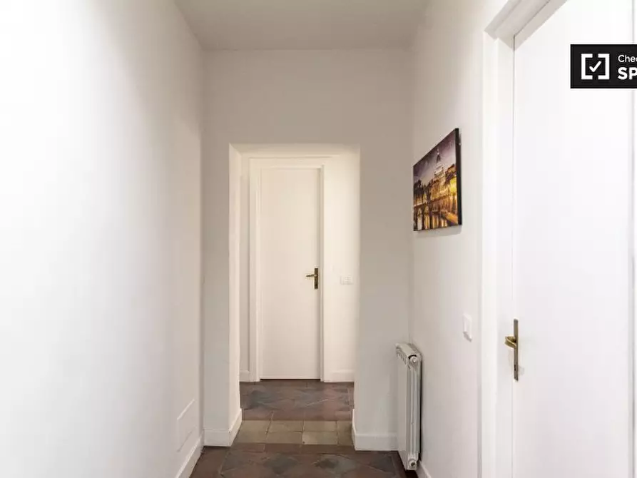 Immagine 17 di Camera condivisa in affitto  in Viale Regina Margherita a Roma